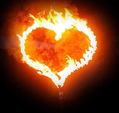 Огненное сердце на свадьбу от Hot-surprise 1