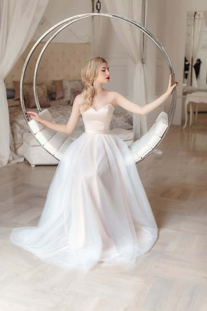 Свадебное платье Модель 02. Силуэт А-силуэт. Цвет оттенки Розового. Вид 1