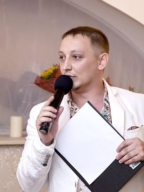  Ведущий Андрей Весельчаков 2