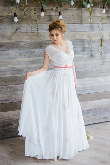 Свадебное платье 205. Силуэт А-силуэт. Цвет Белый / Молочный. Вид 1