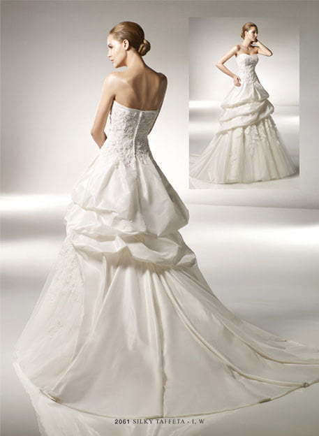 Свадебное платье 2061. Силуэт А-силуэт. Цвет Белый / Молочный, Айвори / Капучино. Вид 1