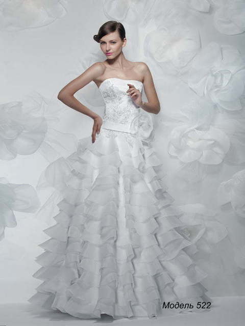 Свадебное платье 522. Силуэт А-силуэт. Цвет Белый / Молочный. Вид 1