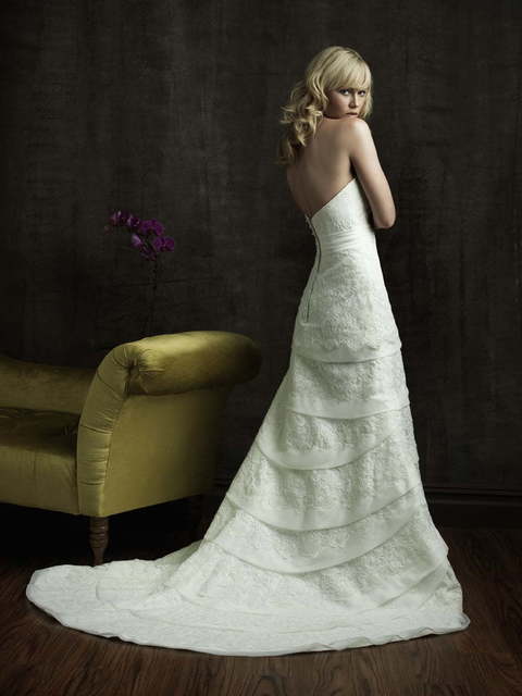 Свадебное платье 8808. Силуэт А-силуэт. Цвет Белый / Молочный, Айвори / Капучино. Вид 1