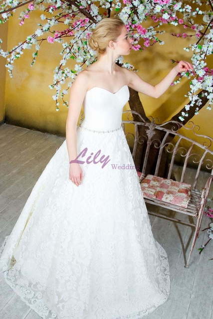 Свадебное платье 2108. Силуэт А-силуэт. Цвет Белый / Молочный. Вид 1