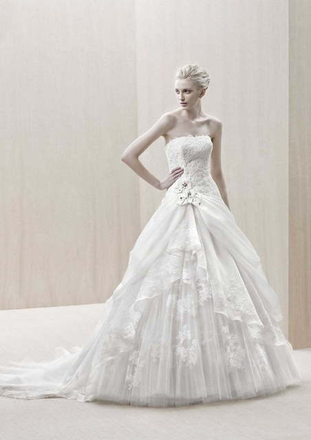 Свадебное платье Erume. Силуэт А-силуэт. Цвет Белый / Молочный. Вид 1