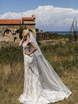 Свадебное платье Luxurious Begonia. Силуэт А-силуэт, Рыбка. Цвет Белый / Молочный, Айвори / Капучино. Вид 3