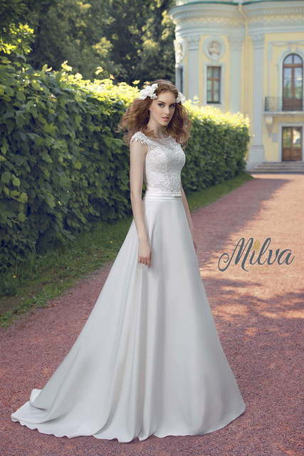 Свадебное платье Мальта. Силуэт Прямое. Цвет Белый / Молочный. Вид 1