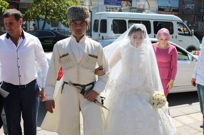 Кавказский женихи. Свадьба в Дагестане. Свадьба на Кавказе. Свадебные традиции Кавказа. Свадьба дагестанцев.