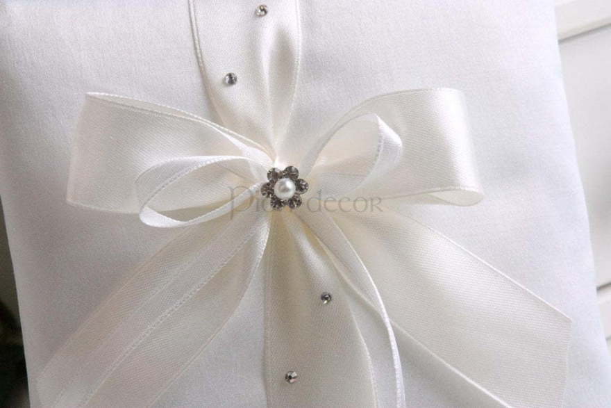 Подушечка Айвори бант от  2