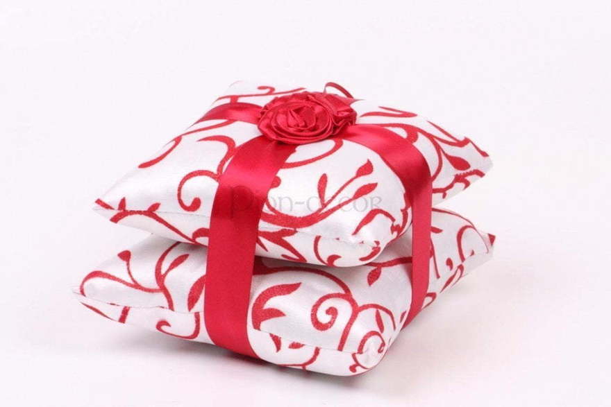 Подушечка Красные узоры от  2