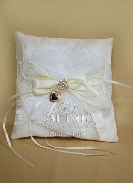 Подушка для колец Два сердца от Свадебный салон Amore Mio 1