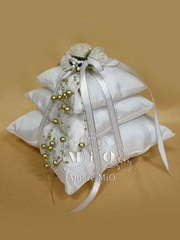 Подушка для колец Пирамида от Свадебный салон Amore Mio 1