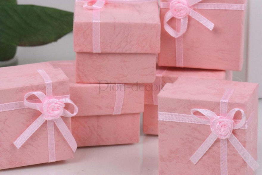 Коралловая бонбоньерка от  3