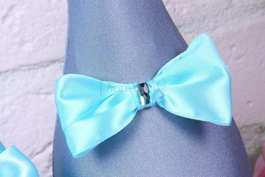 Стрейчевая одежка Tiffany & Co. от  4