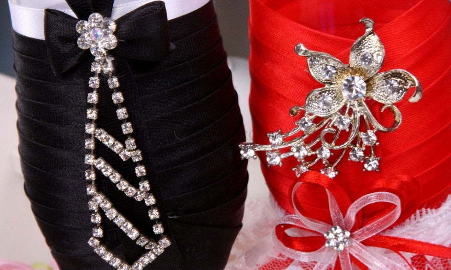 Жених и невеста в красном от  3