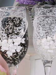 Бокалы Свадебная парочка с розами от  2