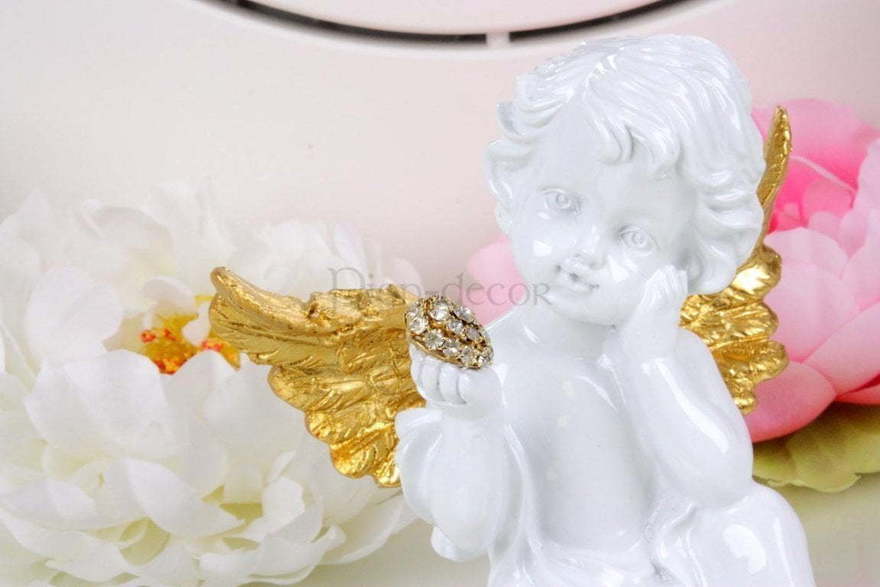 Ангелок с золотыми крылышками от  3