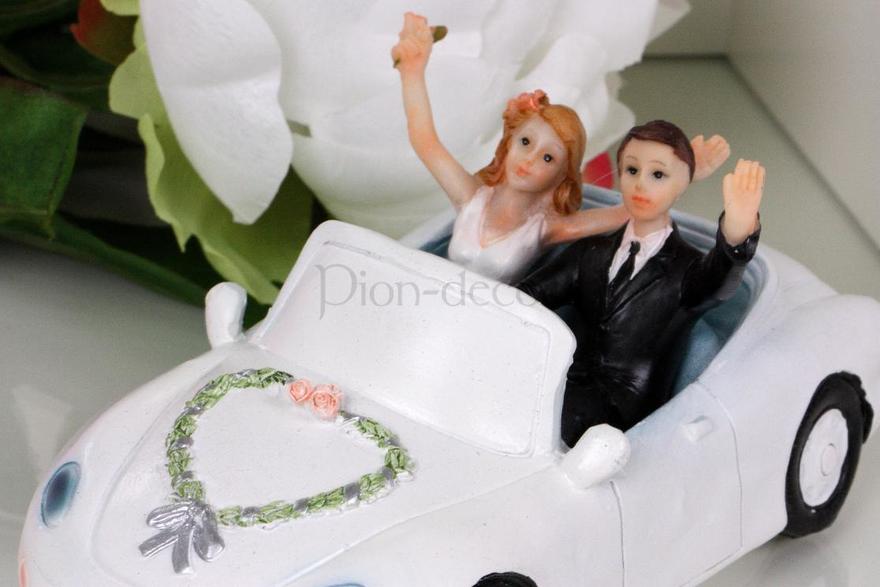 Фигурка На машине от  2