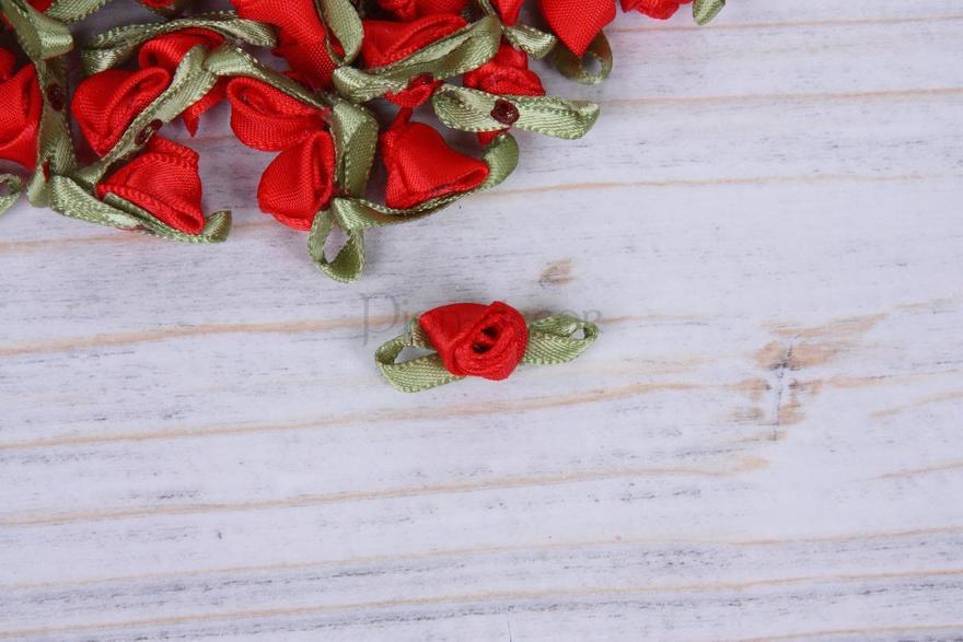 Алые розочки бутоны для декора от  3