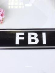 Наклейка FBI на номер машины от  1