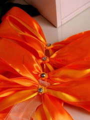 Оранжевые банты на ручки авто от  2