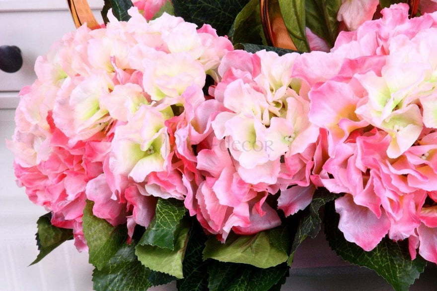 Украшение на авто Розовая гортензия от  3