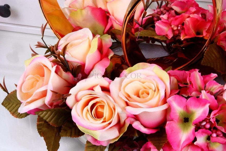 Композция Розы и гортензия кремово-розовые на авто от  3