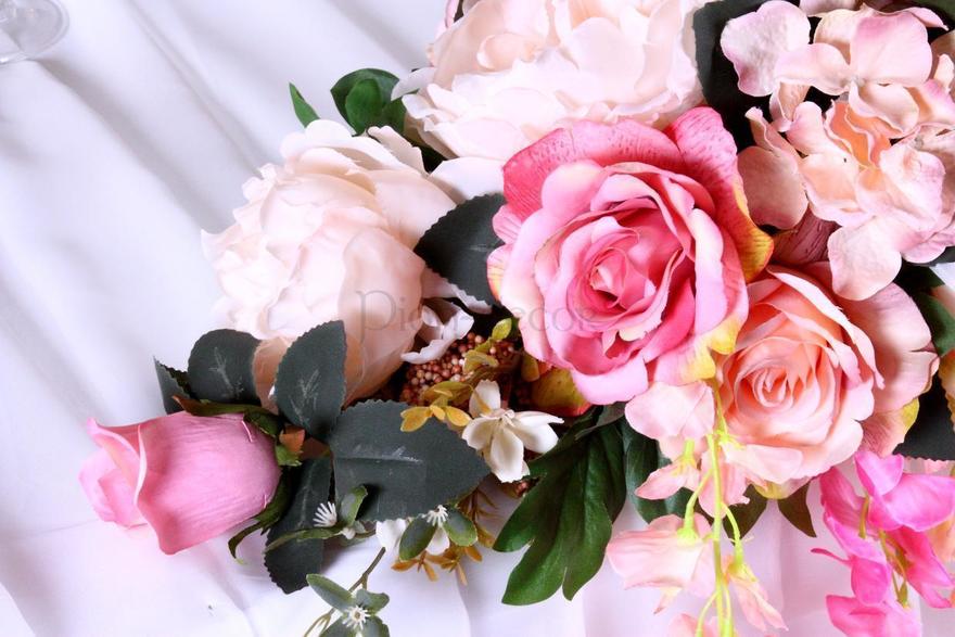 Композиция Пепельная роза и пионы из искусственных цветов на президиум от  8