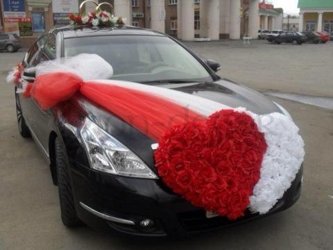 Роскошные сердца на капот от  3