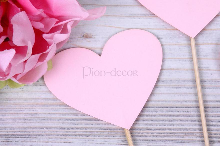 Розовые сердечки для фото от  2