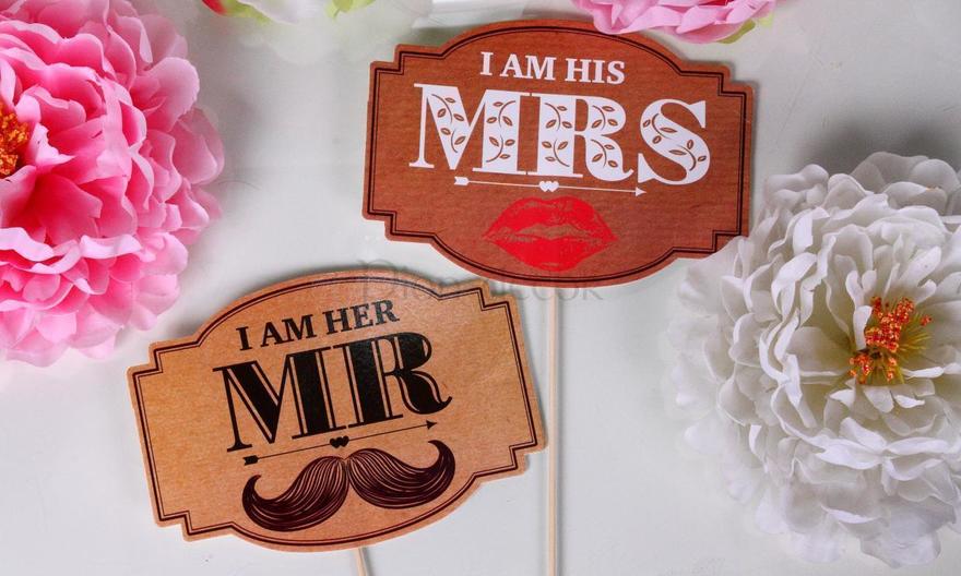 Таблички для фото Mr&Mrs от  1