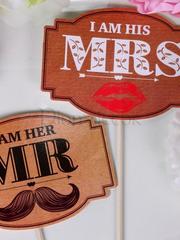 Таблички для фото Mr&Mrs от  1