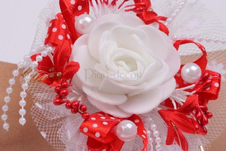 Красный браслет для подружки от  2