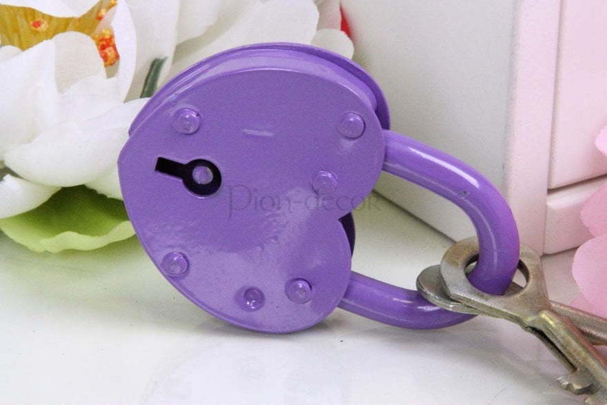 Маленький свадебный замочек - лаванда от  2