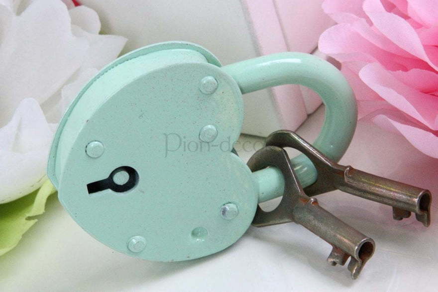 Маленький свадебный замочек - тиффани от  2