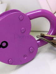 Маленький свадебный замочек - сирень от  2