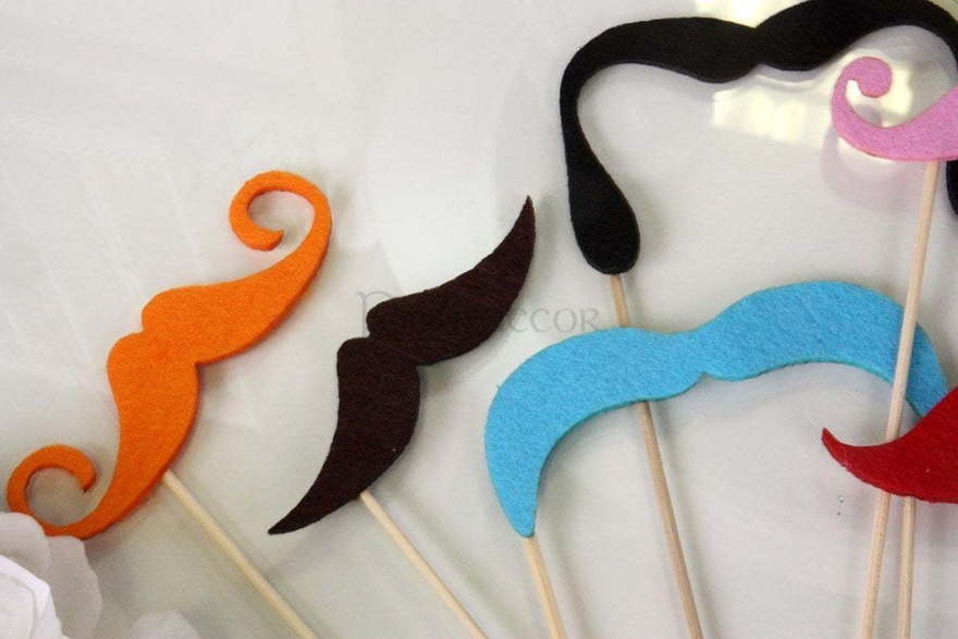 Набор для фотосессии Усы от  2