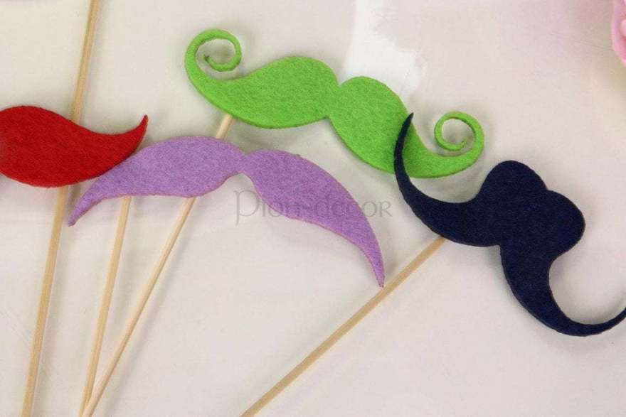 Набор для фотосессии Усы от  3