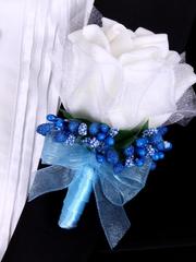 Бутоньерка для жениха Серенити голубая от  2