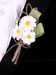 Бутоньерка для жениха Ромашки от  1