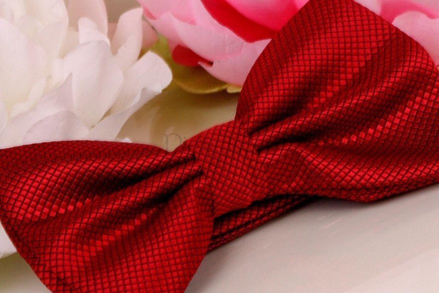 Красная бабочка от  2