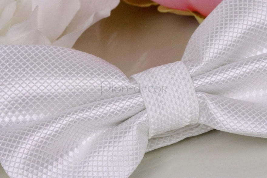 Белая бабочка для жениха от  3