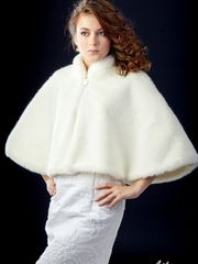 Шубка невесты (арт.1047) от Свадебный салон Wedding Lily 1