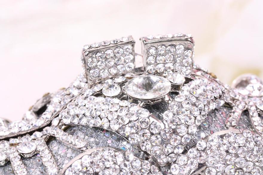 Эксклюзивный клатч Wedding Swans от  3