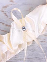 Атласная подвязка цвета айвори Classic от  2