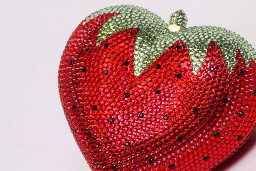 Клатч стразы Сваровски Клубничка от  2