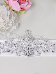 Белый расшитый пояс от  1