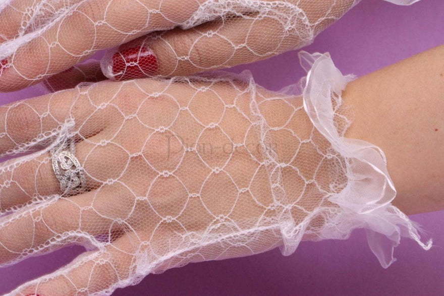 Легкие перчатки невесты от  2