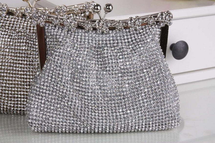 Клатч с веночком от  3