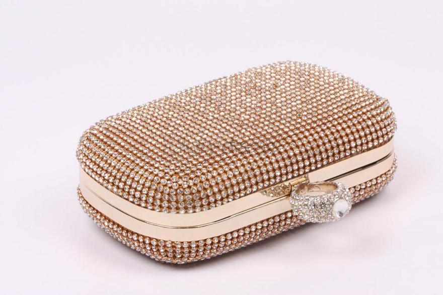 Клатч с кольцом золотой от  3